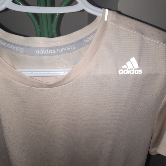 2/30 Adidas Women Running Top - Picture 3 of 4